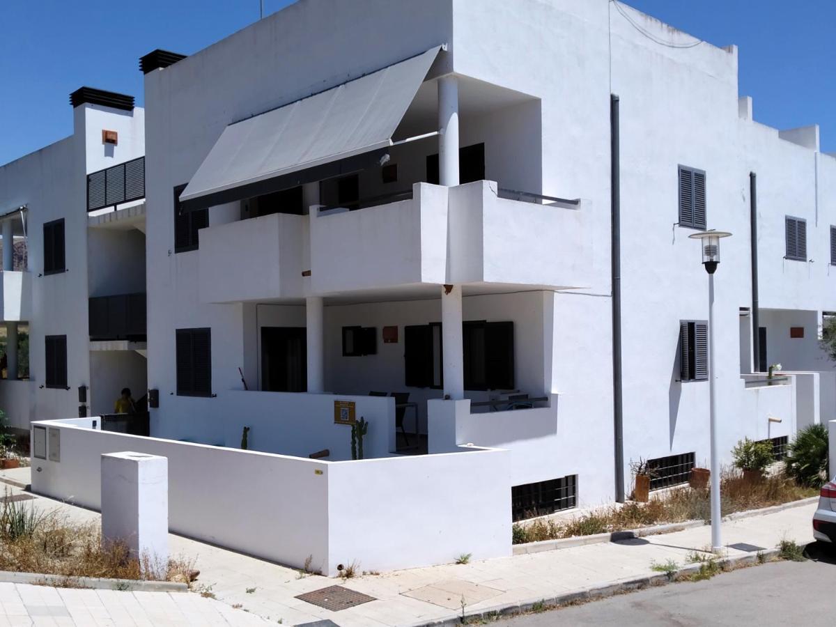 Piedranegra, Apartamento Completo Con Patio, Terraza Y Bbq Rodalquilar Luaran gambar